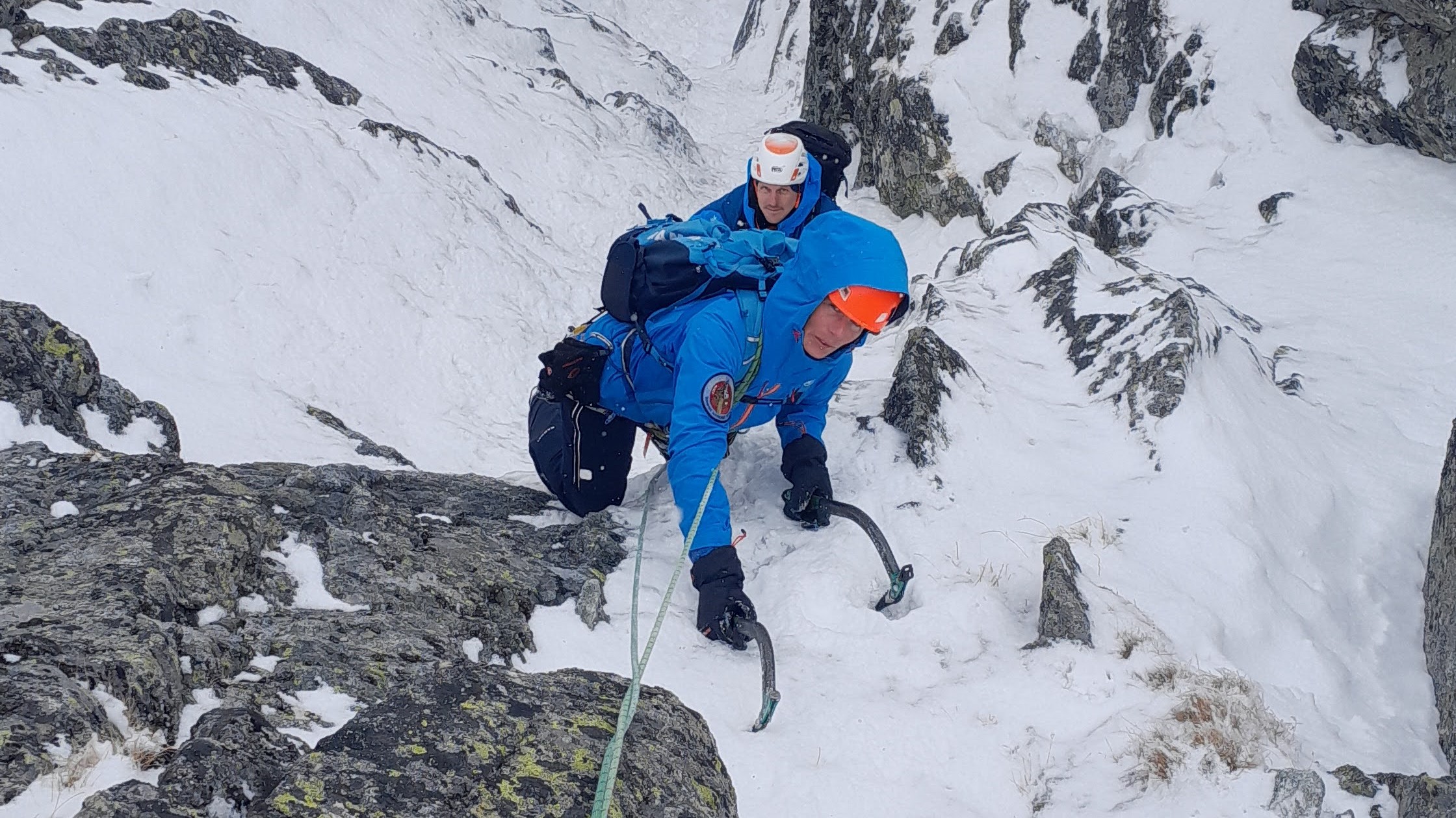 Zimný výstup na Vysokú Motykovou cestou s horským vodcom